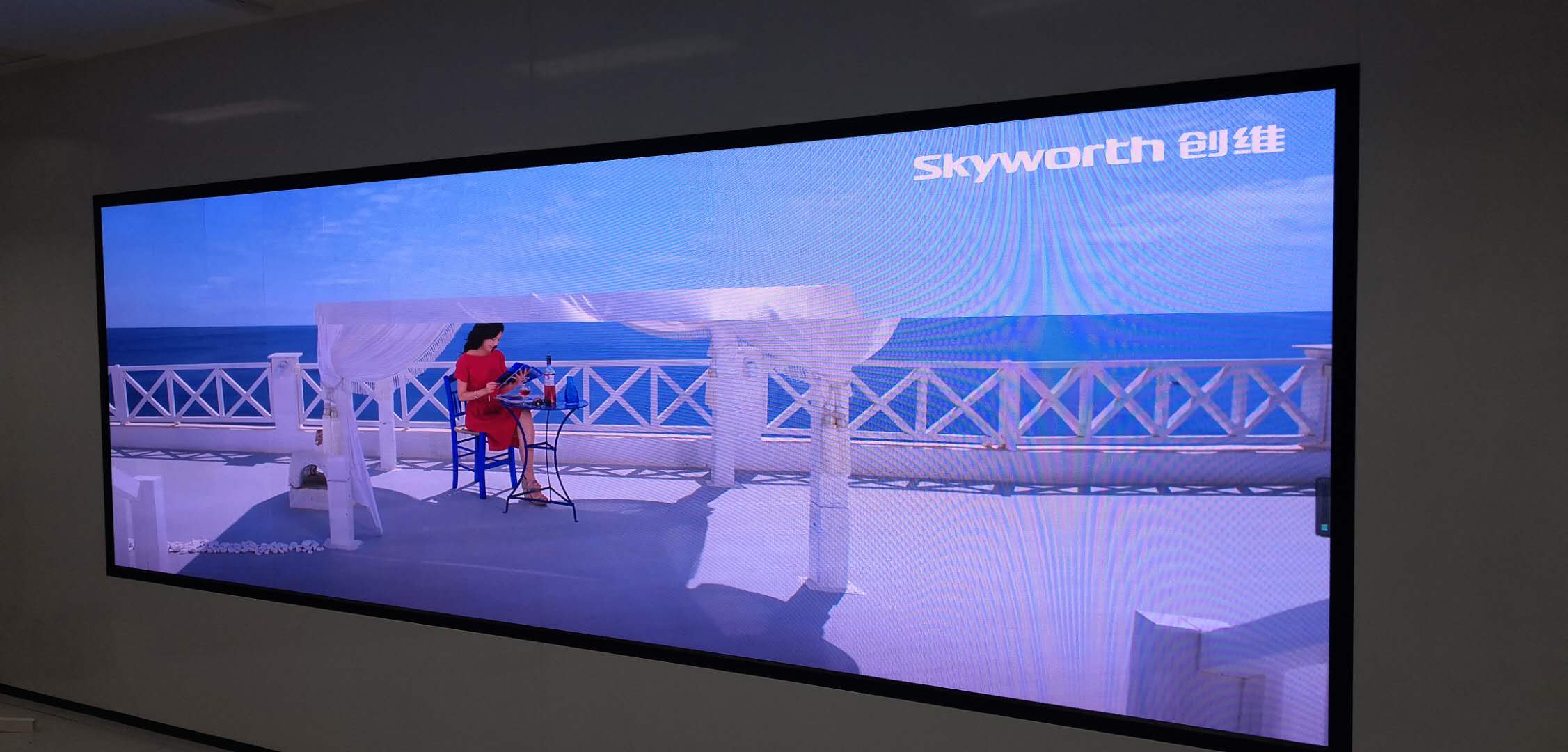 不同場景（像會議室、舞臺、戶外廣告）選LED屏，關鍵看哪些參數呀？