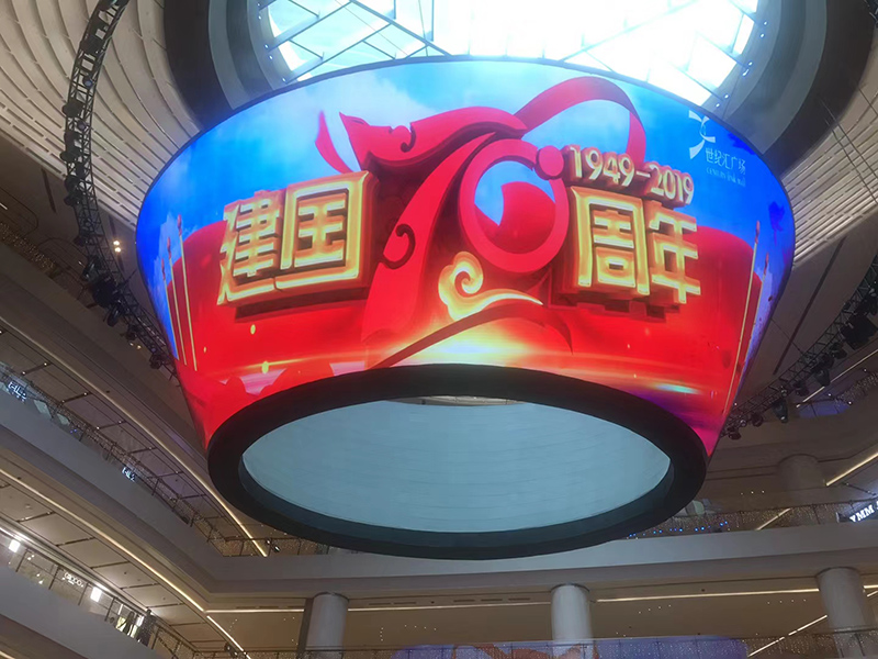 公司花20萬裝修的會議室，竟被客戶吐槽‘像網吧’？高級感會議室的屏幕選擇秘訣”